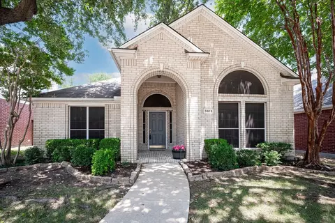 3915 Stockton Ln, Dallas, TX 75287