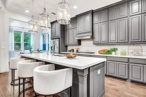 8553 Royal County Down Dr, Mckinney, TX 75070