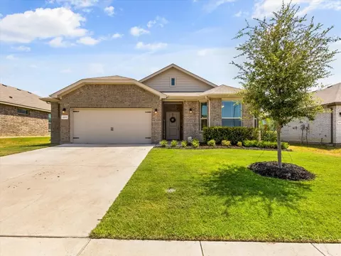 1311 Dublin Dr, Cleburne, TX 76033