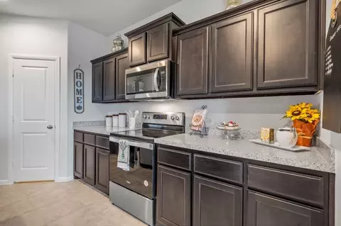 536 Bronze Cir E, Springtown, TX 76082 photo 4