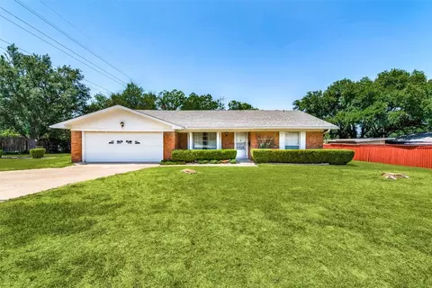 6316 Winifred Dr, Fort Worth, TX 76133