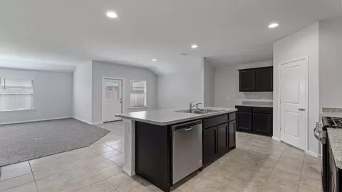 524 Bronze Cir E, Springtown, TX 76082 photo 7