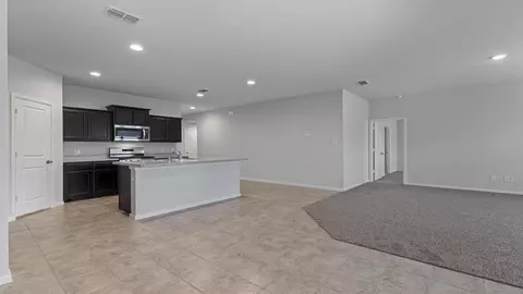 524 Bronze Cir E, Springtown, TX 76082 photo 8