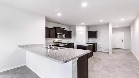 520 Bronze Cir E, Springtown, TX 76082 photo 2