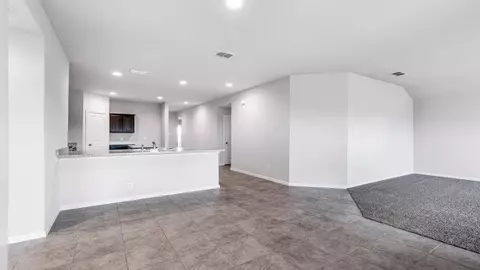 520 Bronze Cir E, Springtown, TX 76082 photo 8