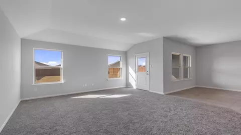 520 Bronze Cir E, Springtown, TX 76082 photo 11
