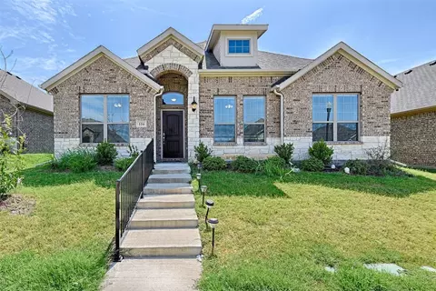 116 Morning Glory Pl, Red Oak, TX 75154
