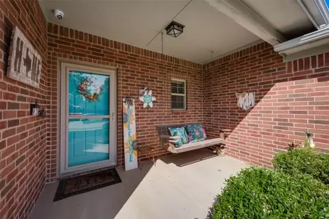 561 Jeffdale, Burleson, TX 76028
