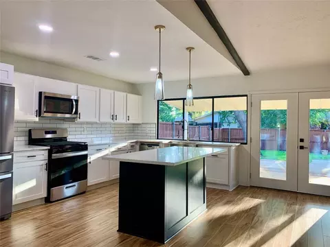 2003 Fieldview Cir, Carrollton, TX 75007