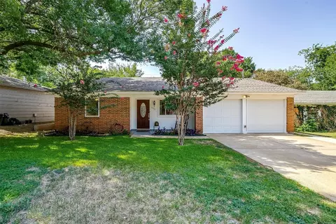1812 Juanita Dr, Arlington, TX 76013