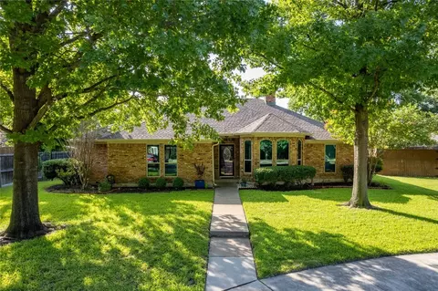 2328 Dundee Pl, Carrollton, TX 75007
