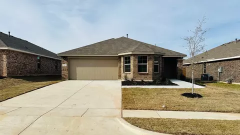 541 Bronze Cir E, Springtown, TX 76082