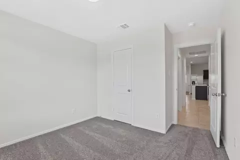 541 Bronze Cir E, Springtown, TX 76082 photo 27