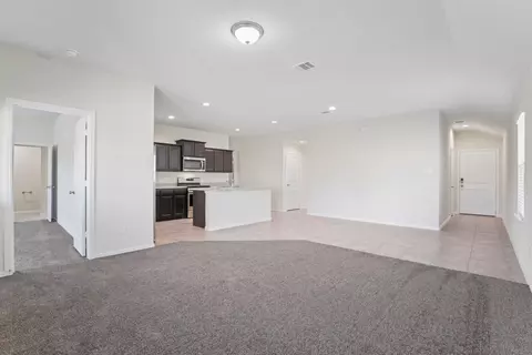 541 Bronze Cir E, Springtown, TX 76082 photo 10