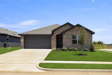 945 King St, Aubrey, TX 76227