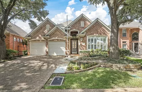 3772 Park Pl, Addison, TX 75001