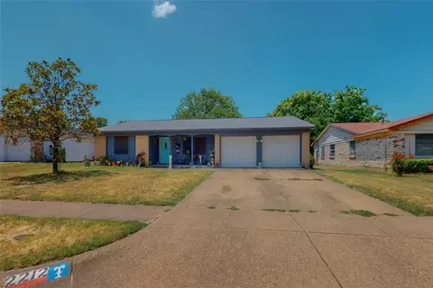 2212 English Dr, Garland, TX 75041