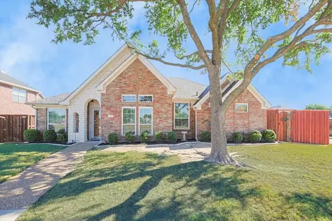 2401 Micarta Dr, Plano, TX 75025
