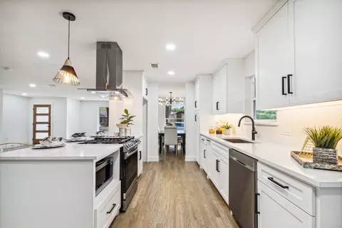 5211 Enchanted Ln, Dallas, TX 75227