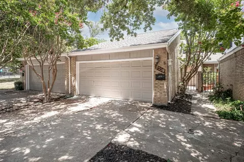 2709 Creek Wood Ct, Carrollton, TX 75006