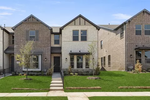 2921 Alto Dr, Sachse, TX 75048