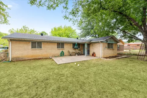 711 Simmons Dr, Euless, TX 76040 photo 33