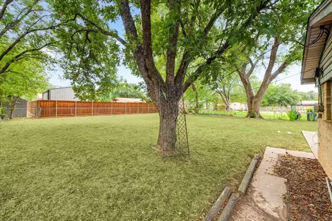711 Simmons Dr, Euless, TX 76040 photo 32
