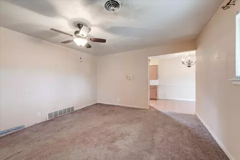 711 Simmons Dr, Euless, TX 76040 photo 13