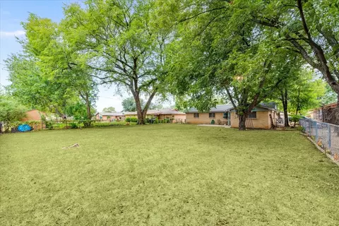 711 Simmons Dr, Euless, TX 76040 photo 34