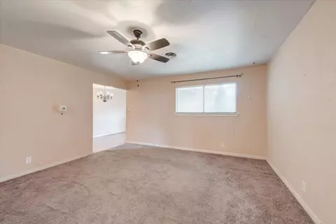 711 Simmons Dr, Euless, TX 76040 photo 10