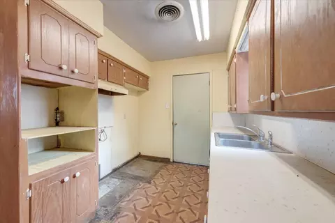 711 Simmons Dr, Euless, TX 76040 photo 15