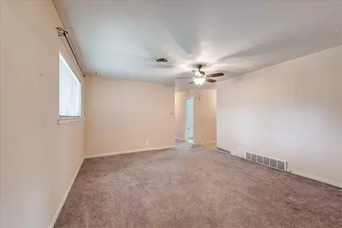 711 Simmons Dr, Euless, TX 76040 photo 12