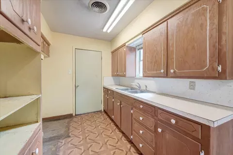 711 Simmons Dr, Euless, TX 76040 photo 14