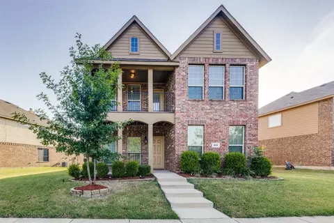 223 Haywood Cir, Lancaster, TX 75146