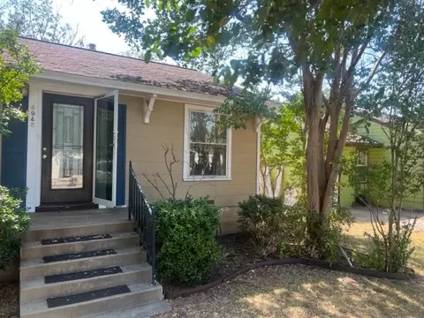 4945 Penrose Ave, Fort Worth, TX 76116