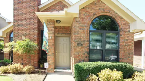 2016 Falcon Ridge Dr #A, Carrollton, TX 75010