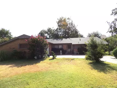 2217 Elmwood Dr, Abilene, TX 79605