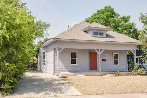 1041 Glen Garden Dr, Fort Worth, TX 76104
