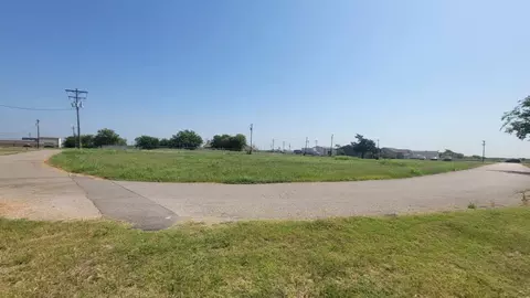 110 Sawyers Dr, Quinlan, TX 75474