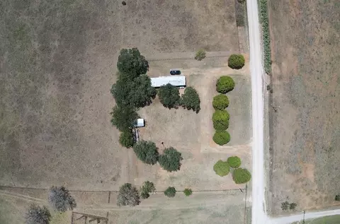 2151 Bluegrove Cemetery Rd, Henrietta, TX 76365