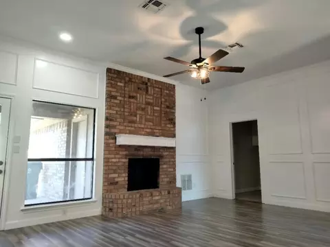 1107 Appleton Dr, Mansfield, TX 76063 photo 2