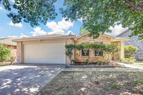 2120 Shawnee Trl, Justin, TX 76247