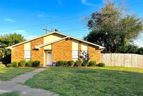 2726 Cedar Elm Ln, Garland, TX 75043