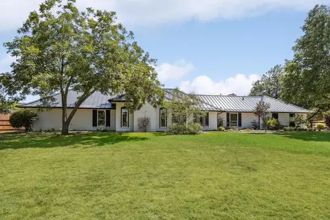 352 Mount Gilead Rd, Keller, TX 76248