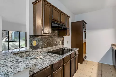 9600 Royal Ln #206, Dallas, TX 75243