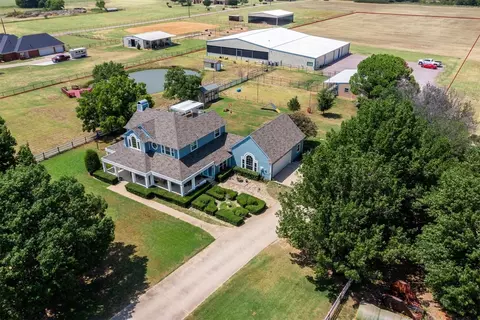 1601 E Blackjack Rd, Pilot Point, TX 76258