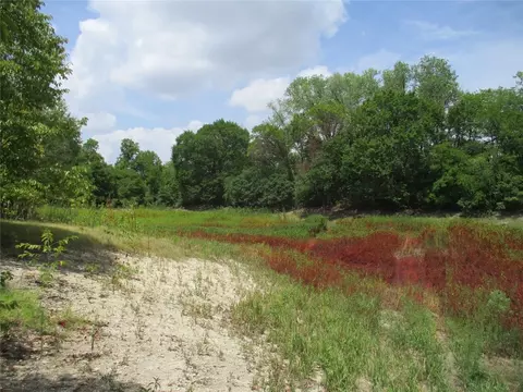 1339 Moorland Rd, Lancaster, TX 75146