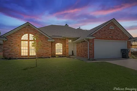 6021 Sandalwood Dr, Bossier City, LA 71111