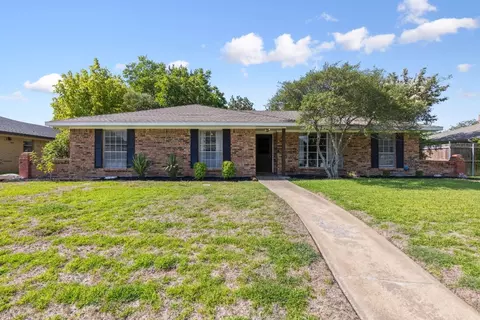 2012 Tampico Dr, Plano, TX 75075