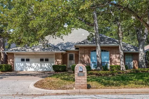 3818 Sounder Dr, Arlington, TX 76001